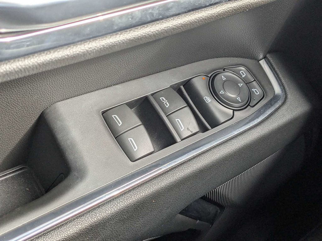 Used 2024 Chevrolet Silverado 1500 LT AWD/4WD image 22