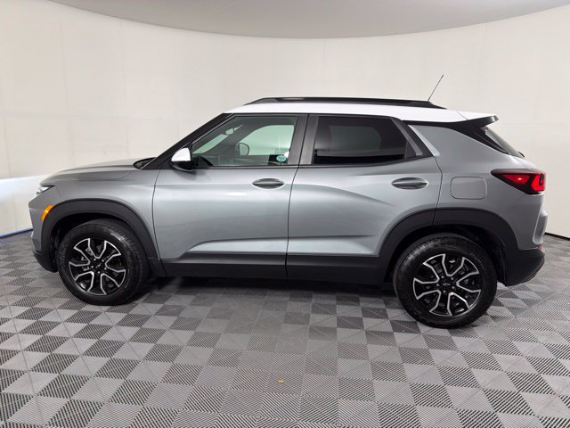 Used 2025 Chevrolet TrailBlazer ACTIV w/ Convenience Package AWD/4WD image 9