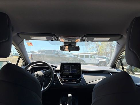 Used 2019 Toyota Corolla SE w/ SE Option Package FWD image 10