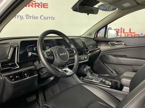 Used 2025 Kia Sportage EX w/ Premium Package FWD image 13