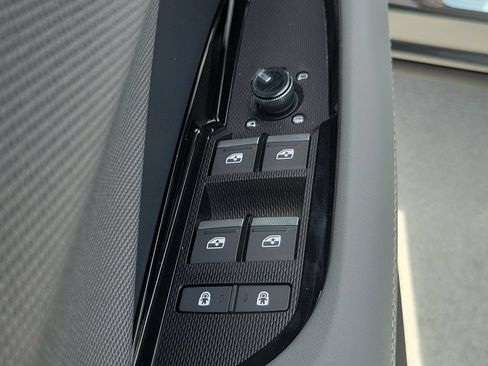 New 2026 Audi Q3 quattro 2.0T AWD/4WD image 21