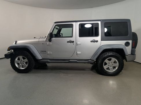 Used 2012 Jeep Wrangler Unlimited Sport AWD/4WD image 4