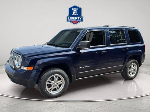 Used 2014 Jeep Patriot Sport w/ Power Value Group AWD/4WD image 1