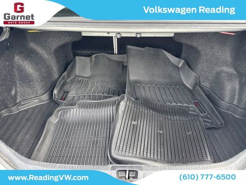 Used 2016 Toyota Camry XLE image 22