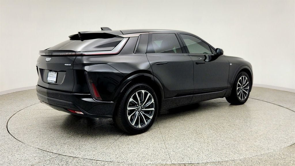 Used 2024 Cadillac Lyriq Sport RWD image 5