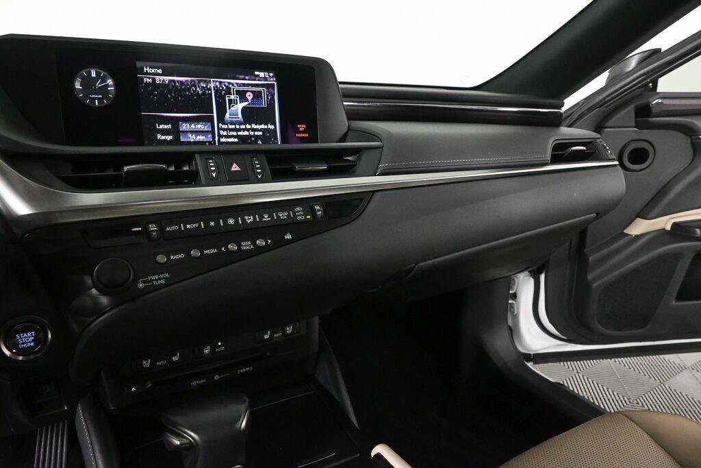 Used 2020 Lexus ES 350 w/ Premium Package FWD image 12