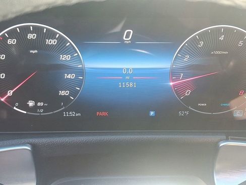 Used 2024 Mercedes-Benz GLB 250 GLB 250 image 20