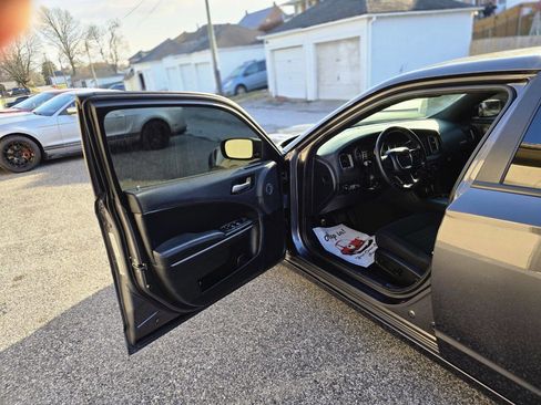 Used 2019 Dodge Charger Police w/ Convenience Group I image 21