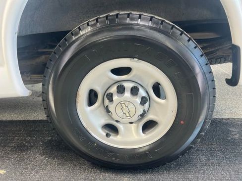 Used 2019 Chevrolet Express 2500 w/ Enhanced Convenience Package image 14