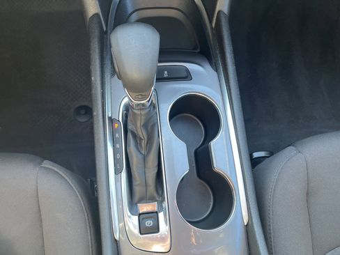 Used 2023 Chevrolet Malibu LT image 13