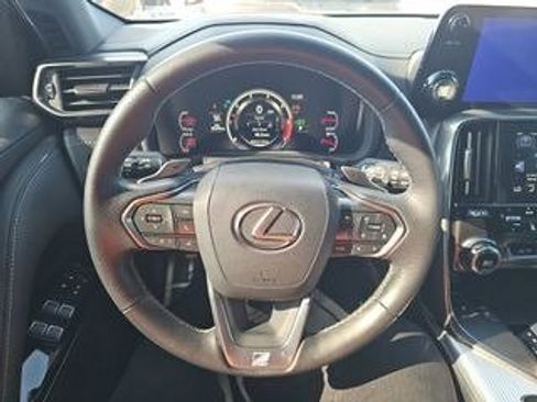 Used 2024 Lexus LX 600 F Sport image 4