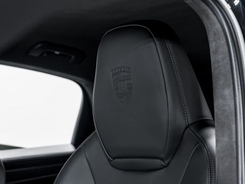 Used 2023 Porsche Cayenne GTS AWD/4WD image 20