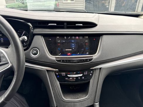 Used 2017 Cadillac XT5 Premium Luxury w/ Advanced Security Package AWD/4WD image 11