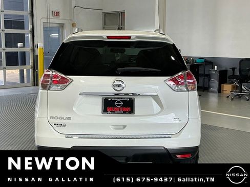 Used 2016 Nissan Rogue SL w/ SL Premium Package FWD image 25