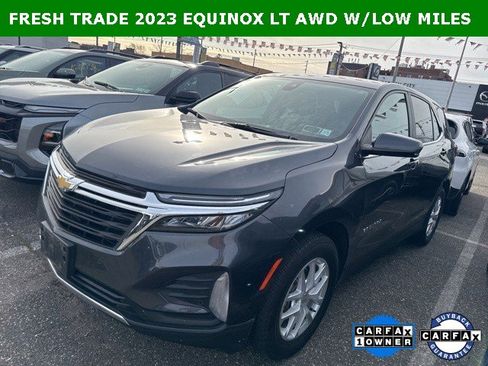 Used 2023 Chevrolet Equinox LT image 1