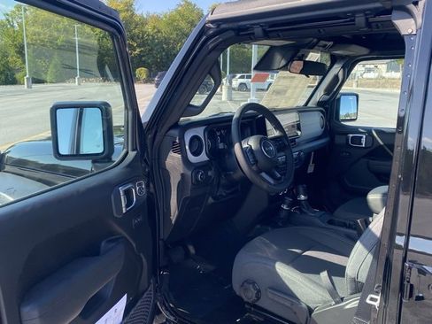 New 2025 Jeep Wrangler Sport S image 14