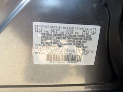 Used 2020 Nissan Kicks S image 31