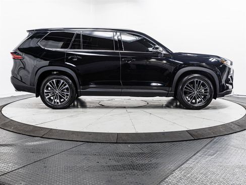 Certified 2025 Toyota Grand Highlander AWD Hybrid image 14