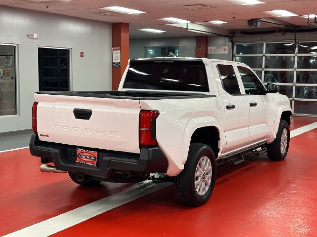 Used 2025 Toyota Tacoma SR w/ SR Upgrade Package AWD/4WD image 4