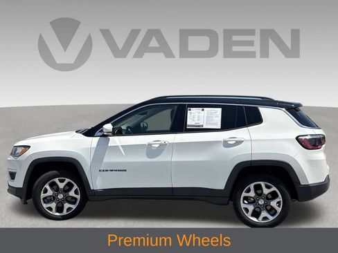 Used 2021 Jeep Compass Limited w/ Sun and Sound Group AWD/4WD image 12