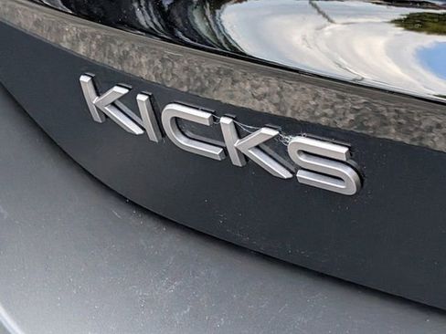 Used 2025 Nissan Kicks SR image 15
