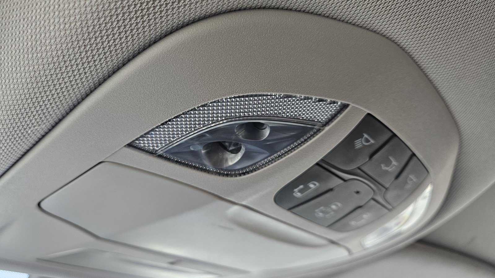 Used 2024 Chrysler Pacifica Touring-L FWD image 13