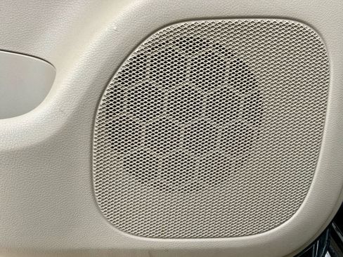 Used 2012 Jeep Grand Cherokee Laredo image 52