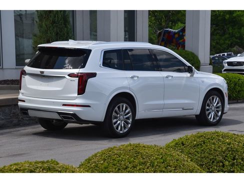 Certified 2024 Cadillac XT6 Premium Luxury w/ Technology Package AWD/4WD image 4