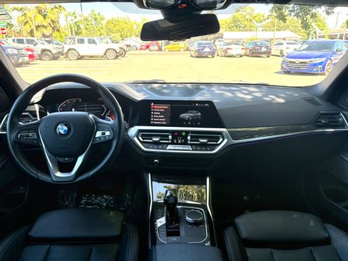 Used 2021 BMW 330i xDrive Sedan w/ Premium Package AWD/4WD image 23