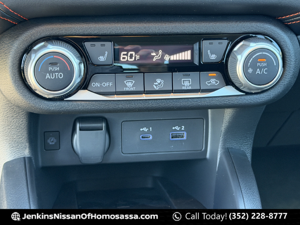Certified 2025 Nissan Versa SR w/ Trunk Package FWD image 36