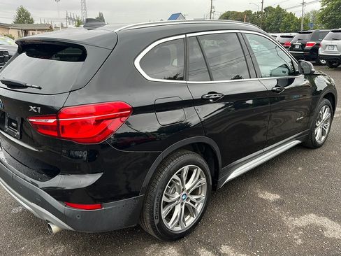 Used 2017 BMW X1 xDrive28i image 4