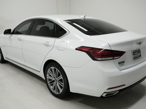 Used 2018 Genesis G80 3.8 RWD image 6