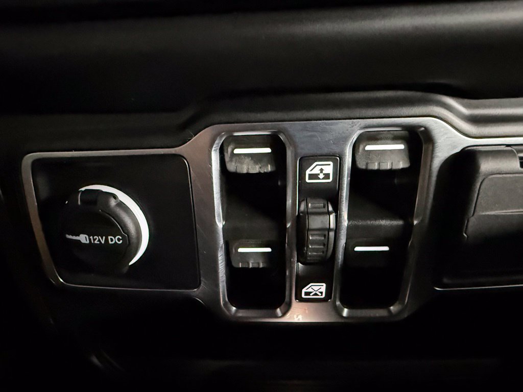Used 2022 Jeep Gladiator Sport AWD/4WD image 36