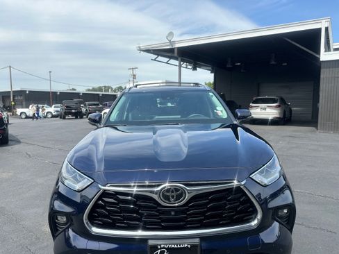 Used 2022 Toyota Highlander Limited AWD/4WD image 24