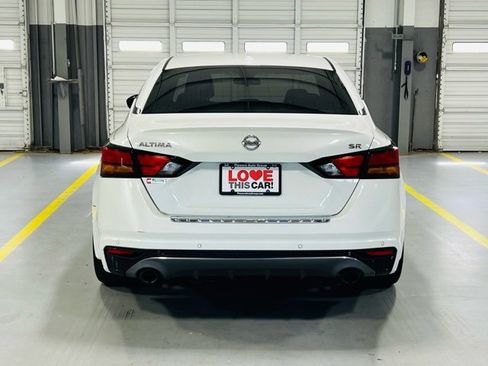 Used 2022 Nissan Altima 2.5 SR image 16