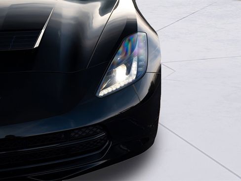 Used 2017 Chevrolet Corvette Stingray Coupe w/ Carbon Flash Badge Package image 12