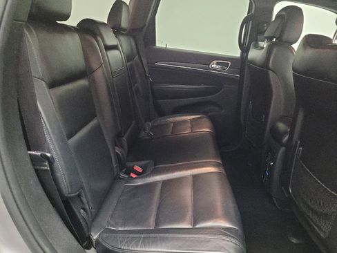 Used 2019 Jeep Grand Cherokee Limited image 19