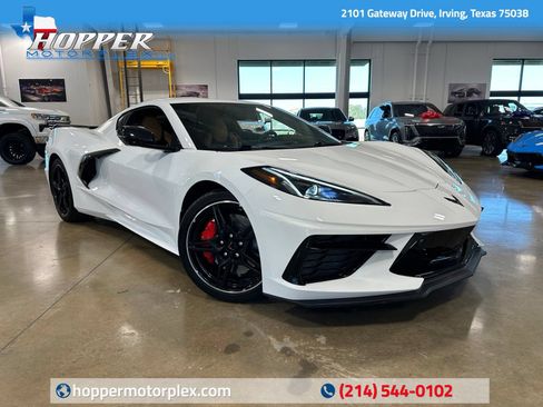 Used 2023 Chevrolet Corvette Stingray Premium Cpe w/ Z51 Performance Package RWD image 1