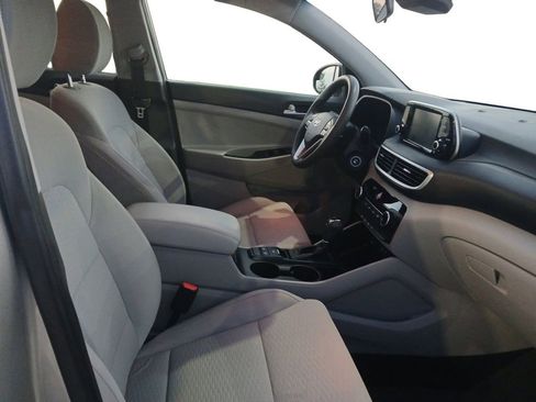 Used 2020 Hyundai Tucson SE w/ Cargo Package image 16