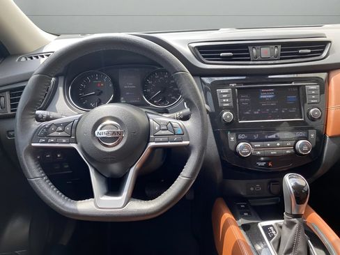 Used 2019 Nissan Rogue SL w/ Premium Package FWD image 8