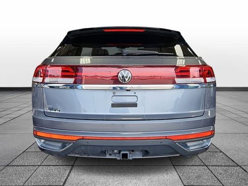 Used 2024 Volkswagen Atlas Cross Sport SE image 6