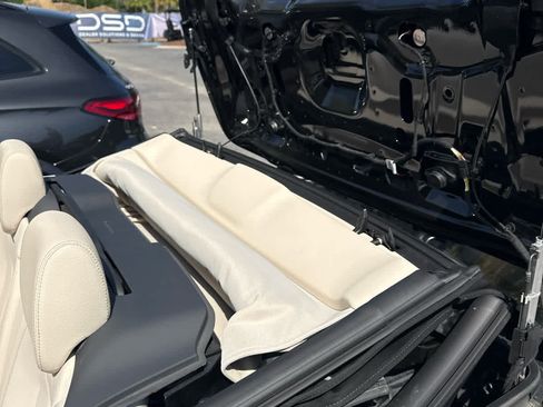 Used 2023 Mercedes-Benz E 450 4MATIC Cabriolet image 5