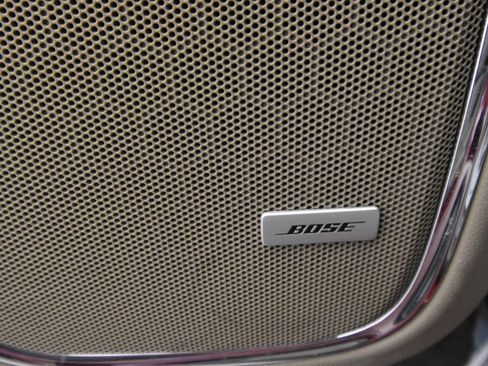 Used 2016 GMC Yukon SLT w/ HD Trailering Package image 29