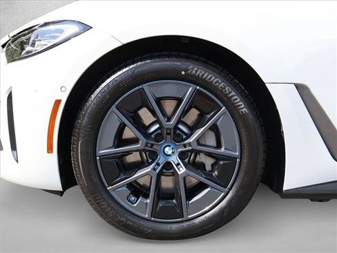 Used 2023 BMW i4 eDrive35 w/ Premium Package RWD image 29
