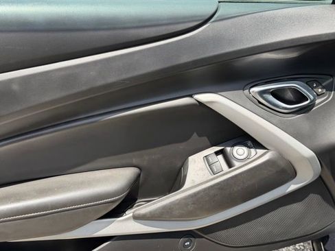 Used 2020 Chevrolet Camaro LT RWD image 12