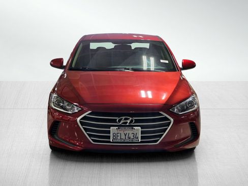Used 2018 Hyundai Elantra SEL image 2