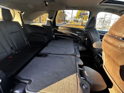 Used 2017 Acura MDX SH-AWD image 33