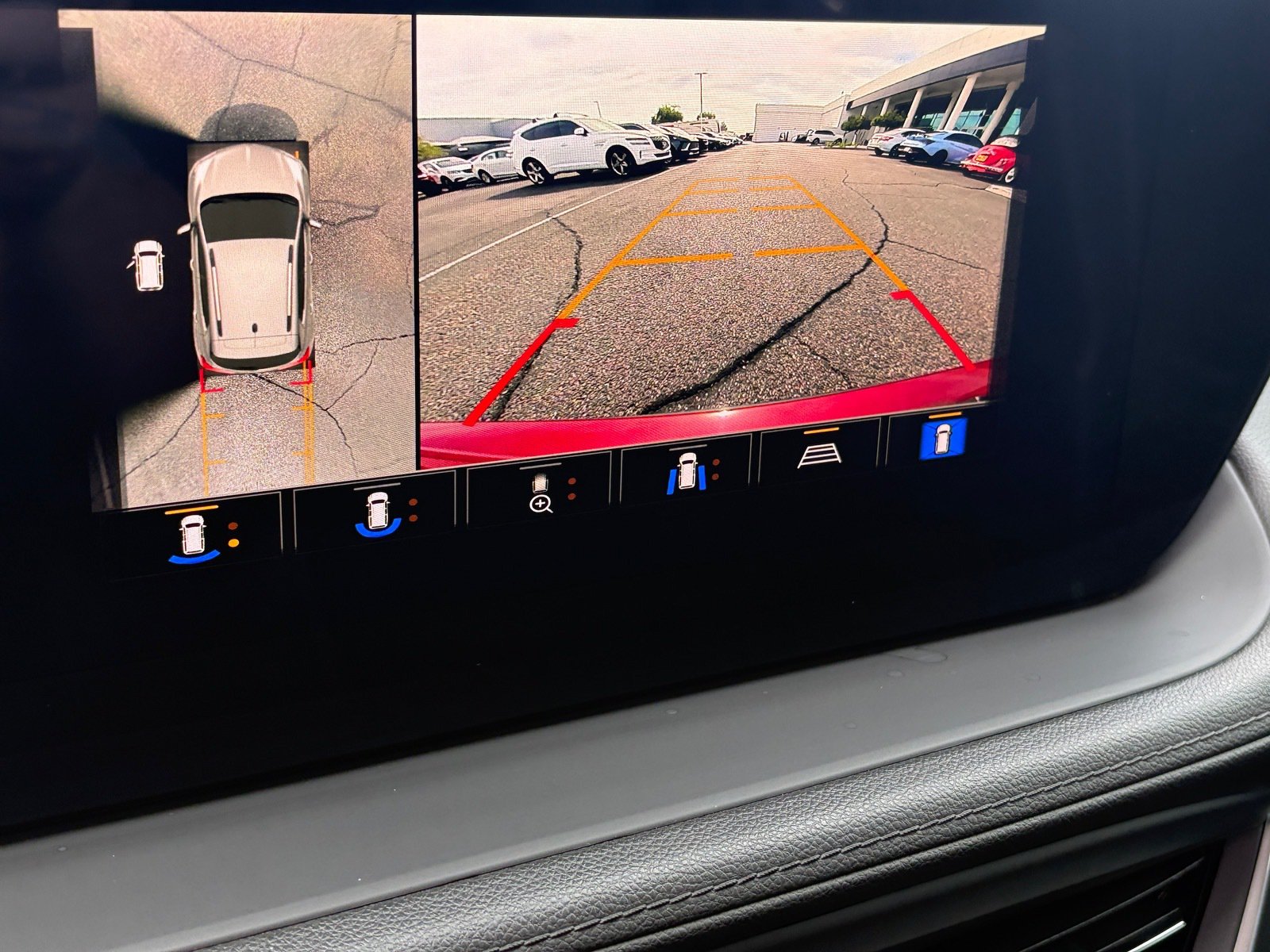 Used 2024 Buick Encore GX Avenir w/ Avenir Technology Package FWD image 26