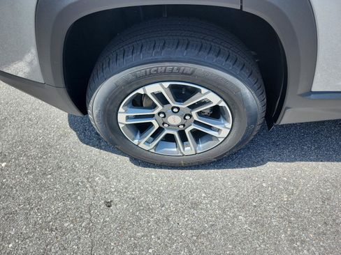New 2027 GMC Terrain Elevation FWD image 5
