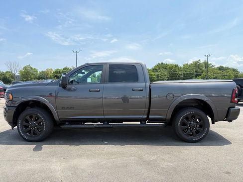 Used 2024 RAM 3500 Limited AWD/4WD image 4
